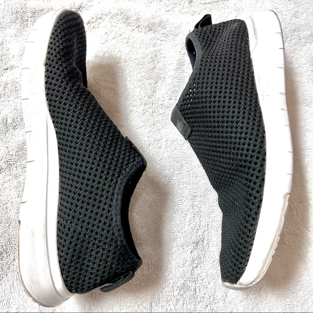 FITFLOP knitted black sneakers womens size 7